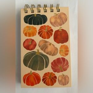 New Lady Jayne Pumpkin Spiral Pad with Pen 6" x 3 3/4" made Vietnam 125 Sheets